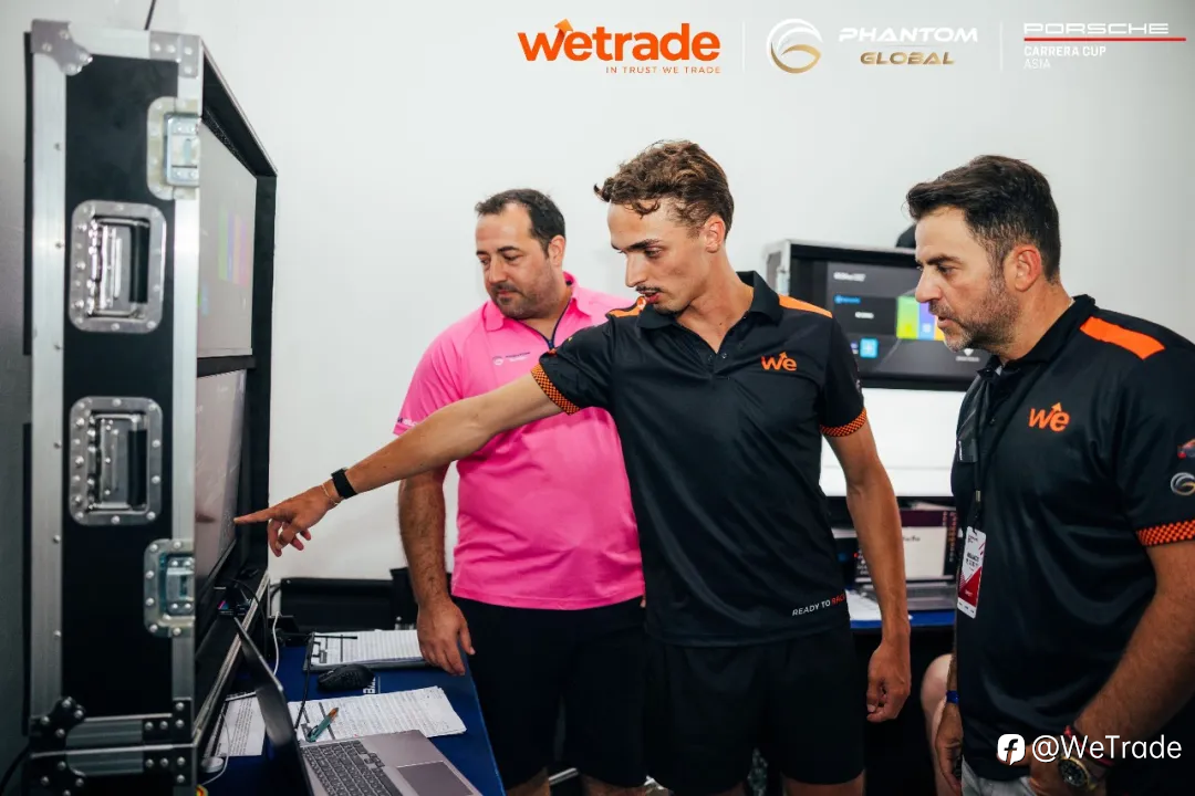 WeTrade X PCCA 雪邦站：8号赛车勇夺亚军，VIP客户共写赛道荣耀